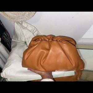 Bottega Veneta The Pouch Lg Orange Ladies Clutch